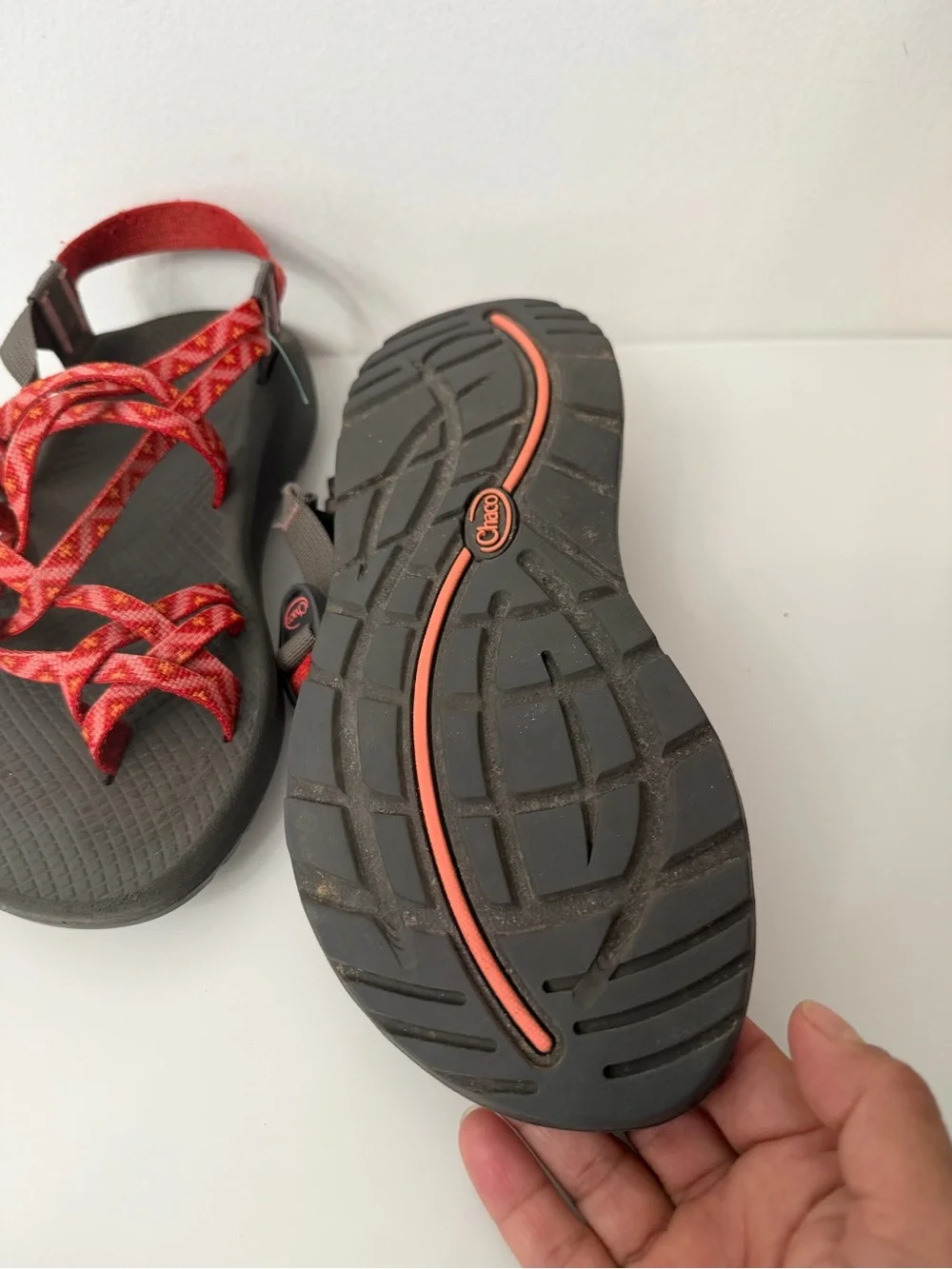 Chaco Women's Red Patterned Strap Sport Outdoor Sandals Size 9